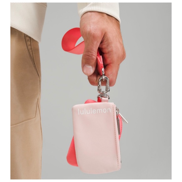 ❣️SOLD❣️ NEW Lululemon Dual Pouch Wristlet Pink Mist/Raspberry Cream/White - Picture 8 of 9